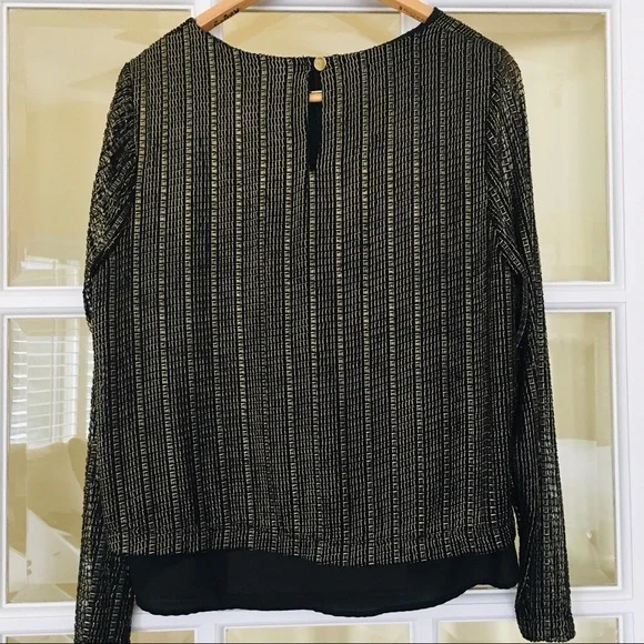 Halston Top NWOT - Picture 2 of 4